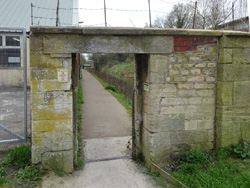 arch entrance to towpath, Walbridge